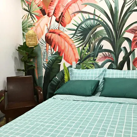Py'S House Bed & Breakfast